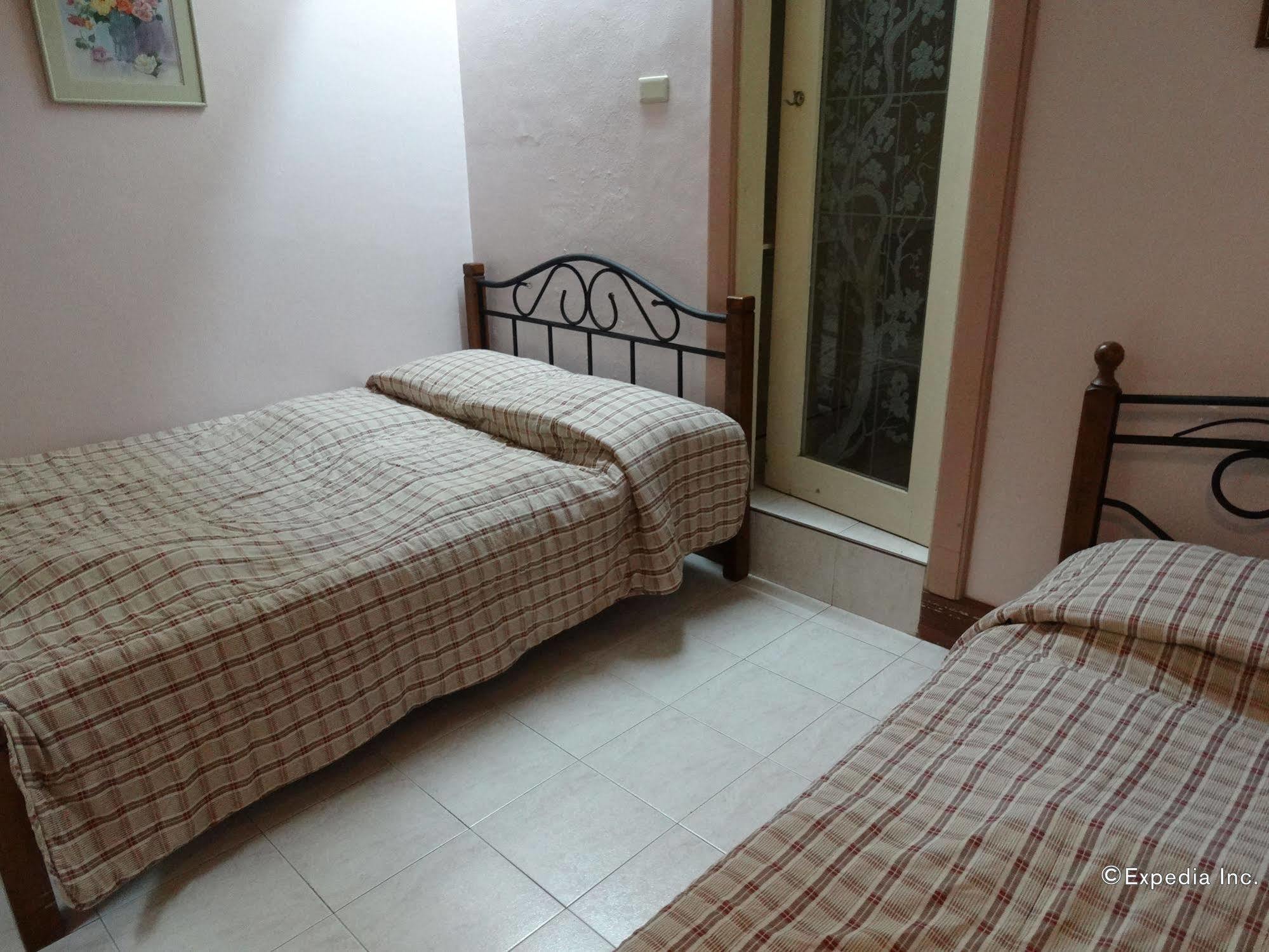 Casa Ruby Pension House Davao City Esterno foto