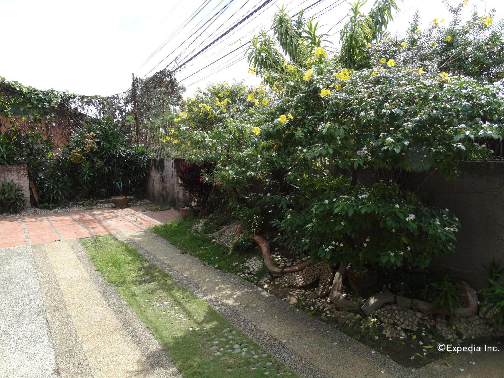 Casa Ruby Pension House Davao City Esterno foto